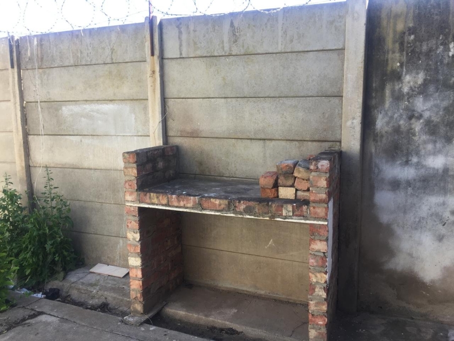 3 Bedroom Property for Sale in Uitenhage Upper Central Eastern Cape